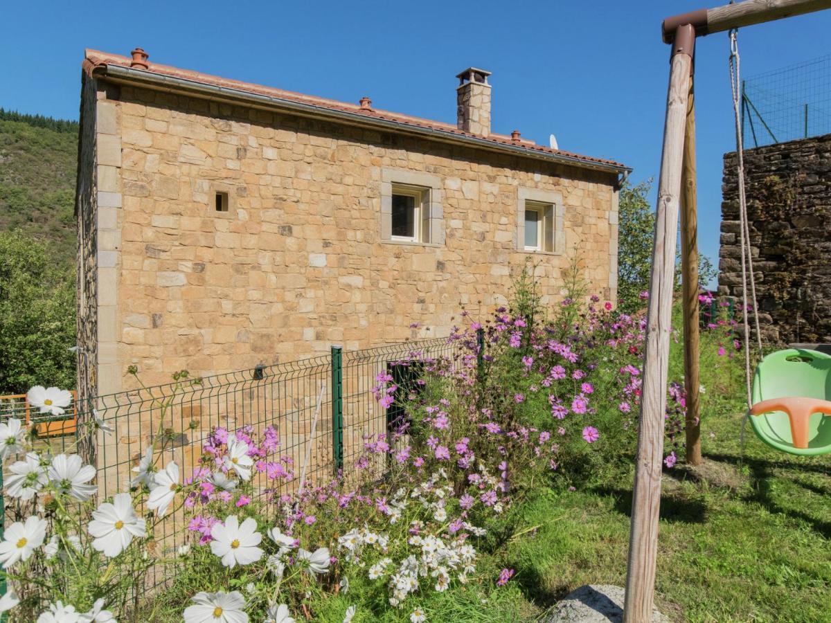 Graceful Holiday Home In Montclar With Bubble Bath 외부 사진